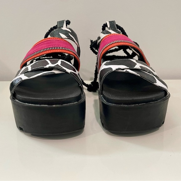 Chunky Platform Mixed Media Sandals With Tie Up Cow Print and Pink Size 8 - Picture 5 of 7